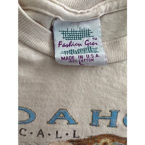 Vintage Ned a hug? Grandma T-shirt made in USA single stitch - Picture 9 of 9